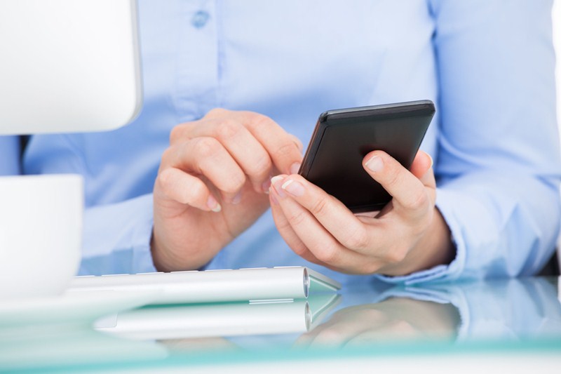 Relaxation of phone contracts during COVID-19 outbreak